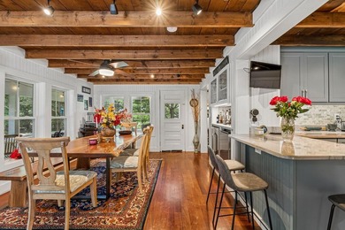 Welcome to 127 Valley Avenue on beautiful Great Diamond Island - photo 9