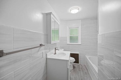 458 N Magee Street welcomes you to a 6br/,2bth DUPLEX, 2 updated - photo 25