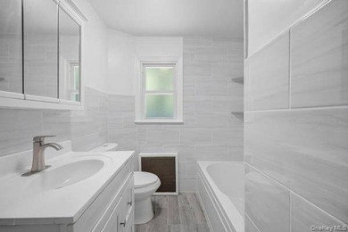 458 N Magee Street welcomes you to a 6br/,2bth DUPLEX, 2 updated - photo 26