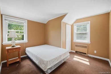 458 N Magee Street welcomes you to a 6br/,2bth DUPLEX, 2 updated - photo 32