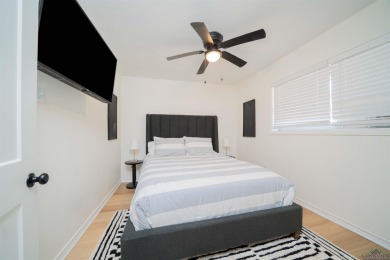 Fully Remodeled Lakefront Home with Sweeping Views of Lake O' - photo 11