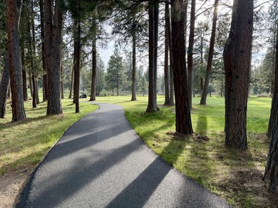 Live directly on 7th fairway in Widgi Creek Golf Club. Walls of - photo 14