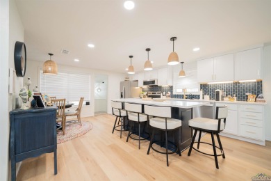 Fully Remodeled Lakefront Home with Sweeping Views of Lake O' - photo 18