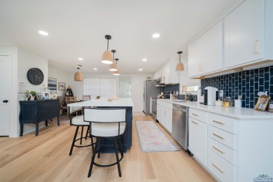 Fully Remodeled Lakefront Home with Sweeping Views of Lake O' - photo 20