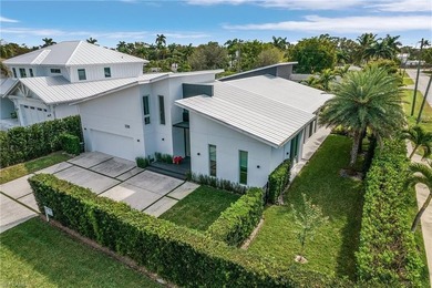 Architecturally Ageless Custom built Modern home in the - photo 22