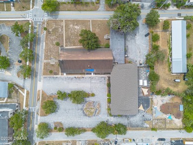 Situated just one block from Granada Blvd. and two blocks from - photo 23