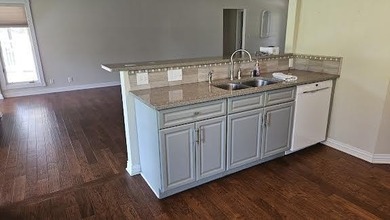 THIS IS A GREAT ''ALL ONE LEVEL'' RANCH.... LOCATED ON A - photo 26