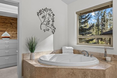 Live directly on 7th fairway in Widgi Creek Golf Club. Walls of - photo 39