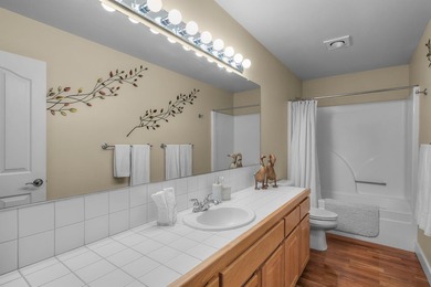 Live directly on 7th fairway in Widgi Creek Golf Club. Walls of - photo 45