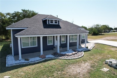 Discover an exceptional commercial opportunity in the heart of - photo 3