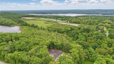 Lake Acreage For Sale in Esopus, New York