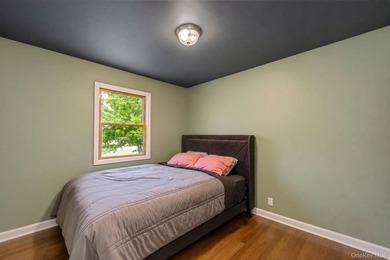 Welcome to this well-maintained three-bedroom, one-bathroom - photo 13