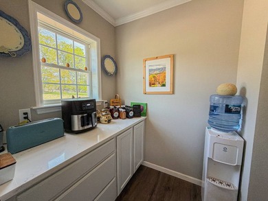 A private mountain escape with 2 homes! Set on 12 breathtaking - photo 13