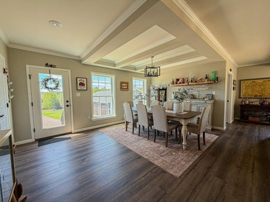 A private mountain escape with 2 homes! Set on 12 breathtaking - photo 16