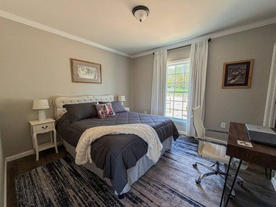 A private mountain escape with 2 homes! Set on 12 breathtaking - photo 24