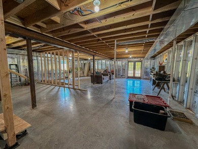 A private mountain escape with 2 homes! Set on 12 breathtaking - photo 31