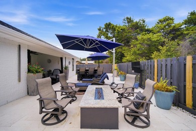 Welcome to this beautifully upgraded coastal retreat in the - photo 45