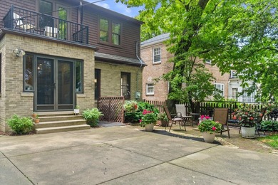 Welcome home to this beautifully updated Tudor in the heart of - photo 5
