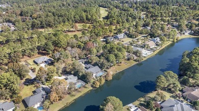 Beautifully updated 3BR/2.5BA home situated on the 18th fairway - photo 52