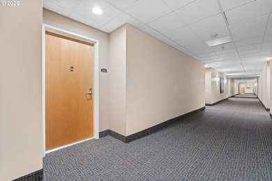 For easy and convenient living in downtown Vancouver, Washington - photo 6