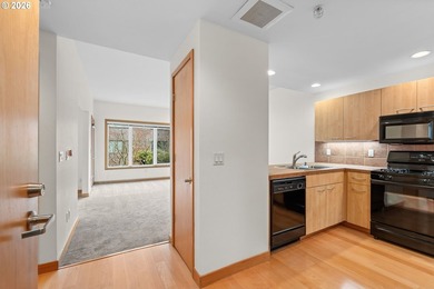 For easy and convenient living in downtown Vancouver, Washington - photo 7