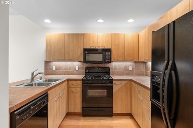 For easy and convenient living in downtown Vancouver, Washington - photo 8