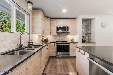 Beautifully updated & move-in ready, this spacious 4-bedroom - photo 12
