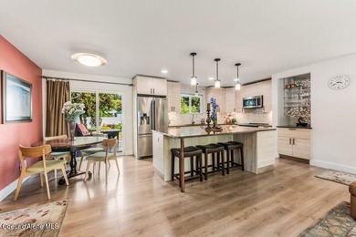 Beautifully updated & move-in ready, this spacious 4-bedroom - photo 14