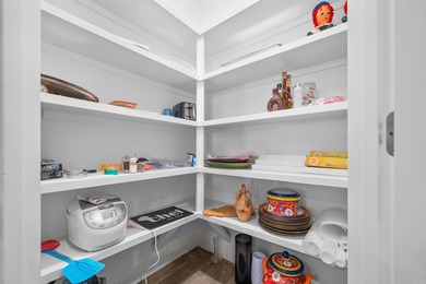 Got room to spread out? This all-brick, 1-level 4-bedroom - photo 15