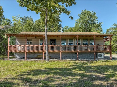 Tucked away in the beautiful Ozarks near Bull Shoals Lake, this - photo 21
