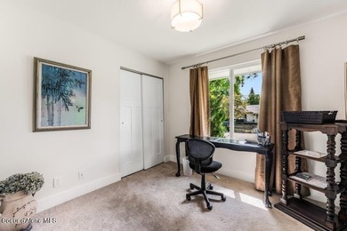 Beautifully updated & move-in ready, this spacious 4-bedroom - photo 22