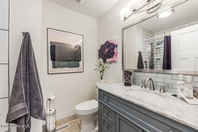 Beautifully updated & move-in ready, this spacious 4-bedroom - photo 23