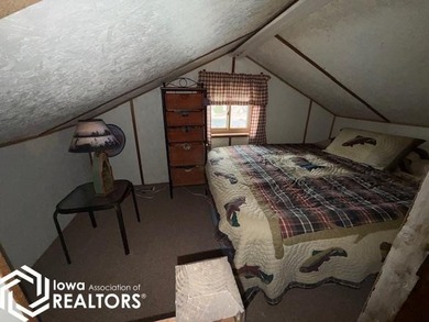 Tucked inside a quiet no-wake cove with stunning views of the - photo 23