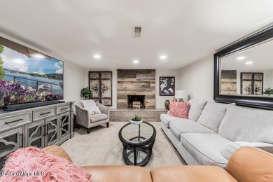 Beautifully updated & move-in ready, this spacious 4-bedroom - photo 25
