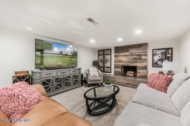 Beautifully updated & move-in ready, this spacious 4-bedroom - photo 26