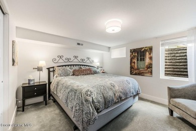 Beautifully updated & move-in ready, this spacious 4-bedroom - photo 28