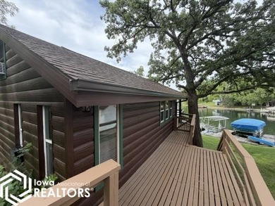 Tucked inside a quiet no-wake cove with stunning views of the - photo 30