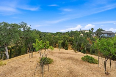 BRAND NEW ROOF!! Don't miss out on this Beautiful Home at the - photo 32