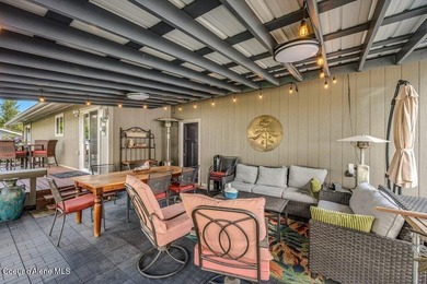 Beautifully updated & move-in ready, this spacious 4-bedroom - photo 41