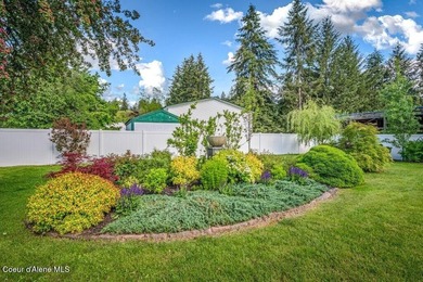 Beautifully updated & move-in ready, this spacious 4-bedroom - photo 47
