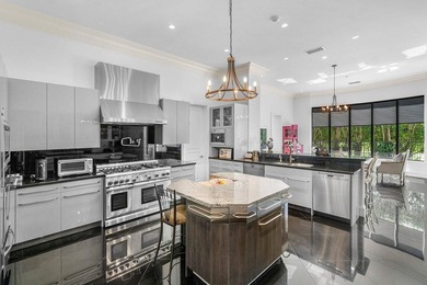 Experience unparalleled luxury in this extraordinary custom - photo 10