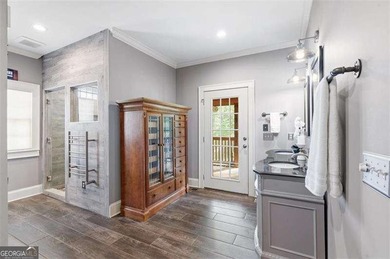 Welcome to this beautifully remodeled and extraordinarily unique - photo 17