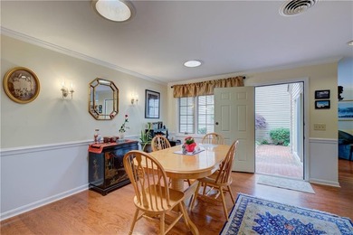 The lovely Pine Glen condo development is conveniently located - photo 19