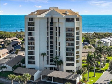 OCEAN VIEWS! Panoramic ocean views from this stunning 3 bedroom - photo 2