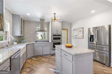 Welcome to this beautifully remodeled and extraordinarily unique - photo 25