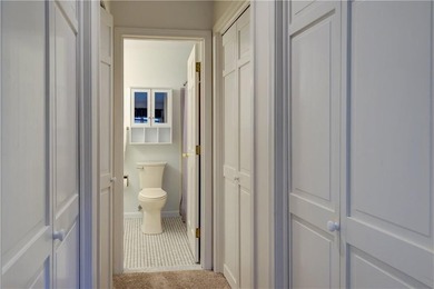 The lovely Pine Glen condo development is conveniently located - photo 30