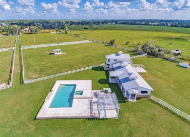 (private lake, pond, creek) Home For Sale in Sarasota Florida