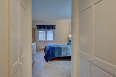 The lovely Pine Glen condo development is conveniently located - photo 33