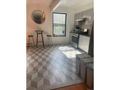 66 Moore Street is a mixed-used building located in Brooklyn - photo 1