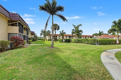 Move-in-Ready 2br/2ba Condo in a desirable 55+ community. Unit - photo 3